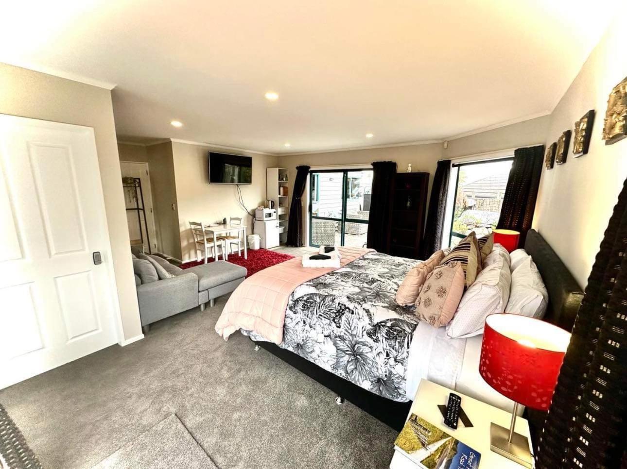 Observation Guest Suite Paraparaumu Bagian luar foto